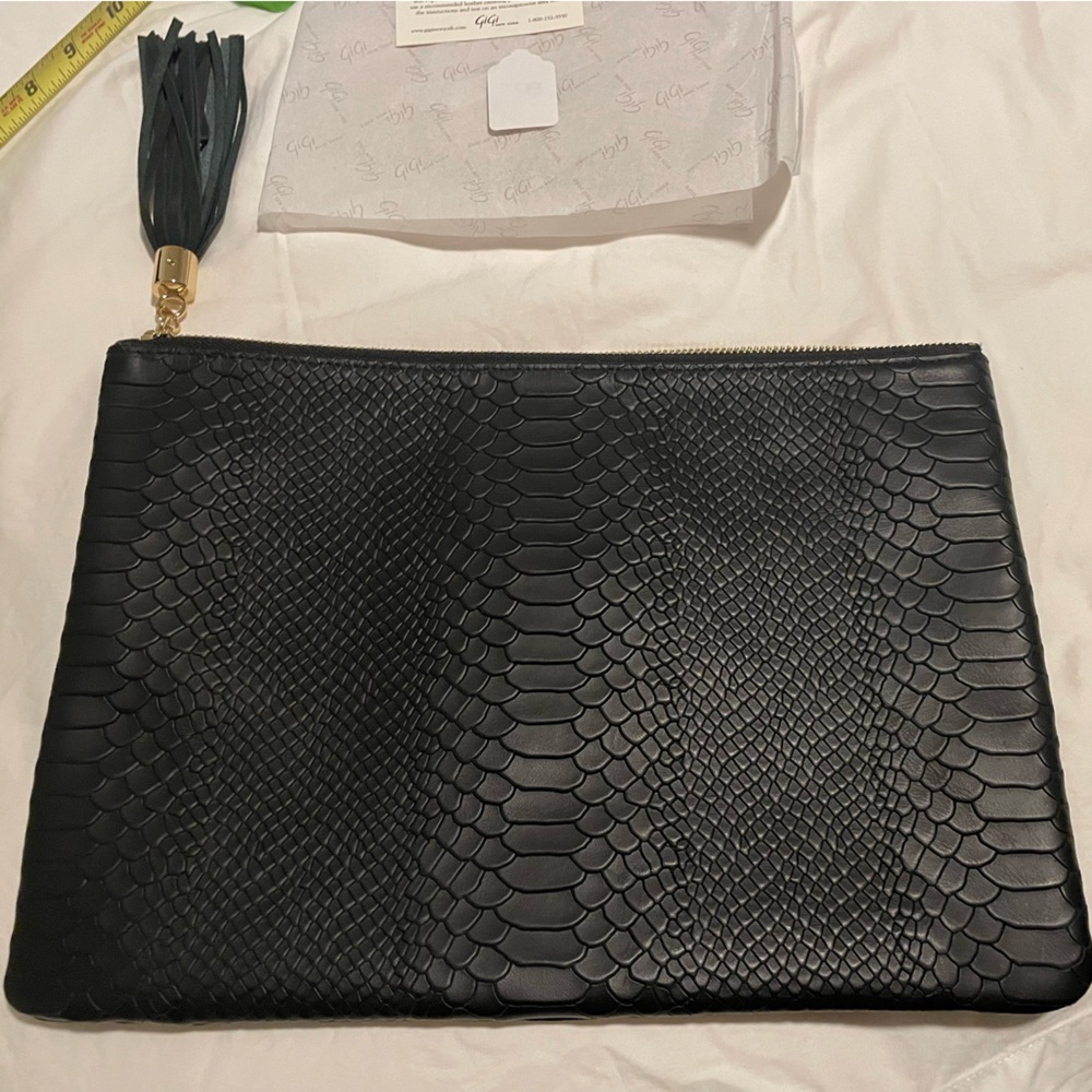 Gigi New York Clutch Black Leather